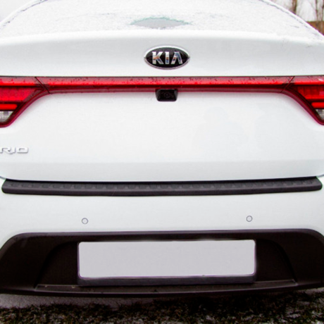 Защитная накладка на задний бампер KIA Rio (2017-н.в., седан) купить недорого с доставкой в Волжск