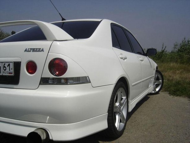 Накладки на заднюю оптику Toyota Altezza (10) купить недорого с доставкой в Волжск