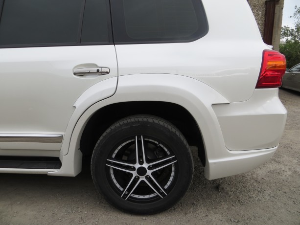 Аэродинамический обвес "Wald Black Bison" Toyota Land Cruiser 200 купить недорого с доставкой в Волжск