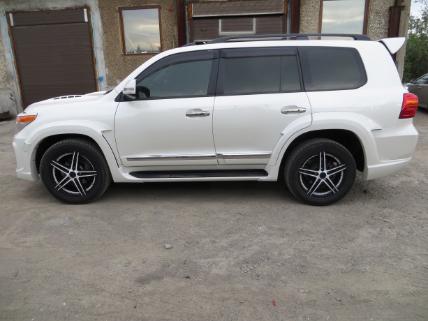 Аэродинамический обвес "Wald Black Bison" Toyota Land Cruiser 200 купить недорого с доставкой в Волжск